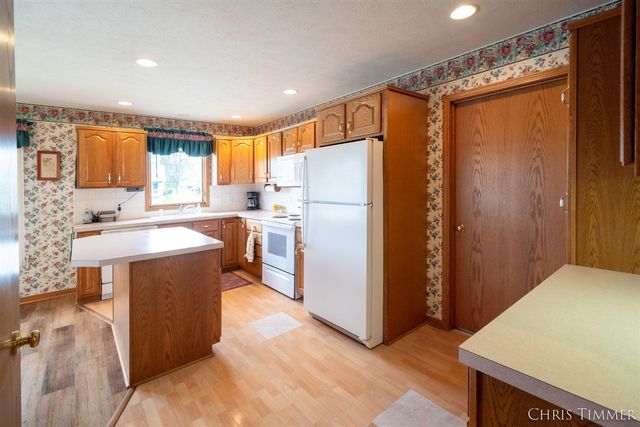 259 Interlaken Court, Zeeland, MI 49464