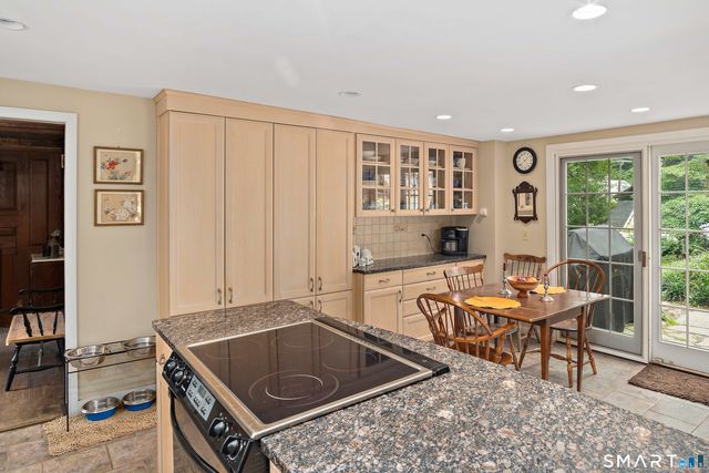 6 Canterbury Turnpike, Norwich, CT 06360