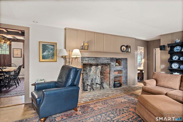 6 Canterbury Turnpike, Norwich, CT 06360
