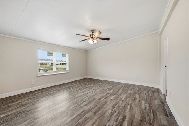 103 Christi Drive, Southmayd, TX 76268