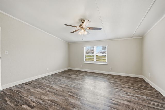 103 Christi Drive, Southmayd, TX 76268