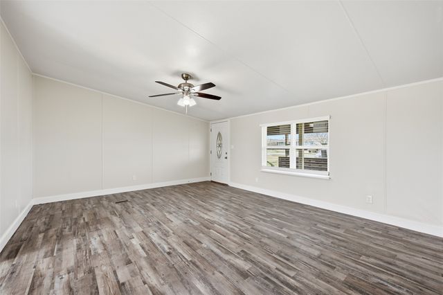 103 Christi Drive, Southmayd, TX 76268