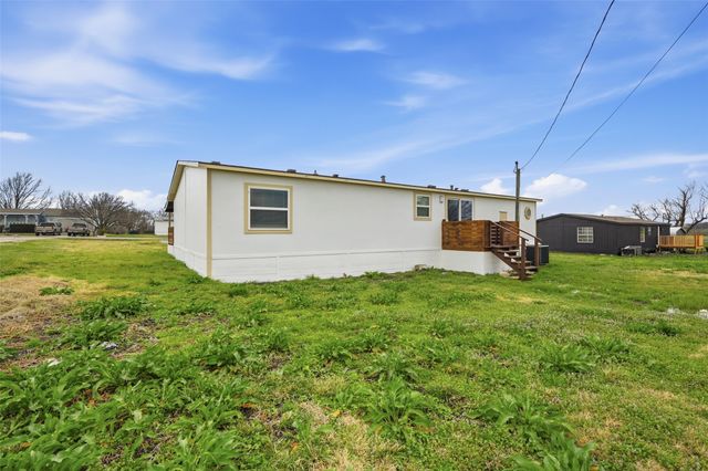 103 Christi Drive, Southmayd, TX 76268