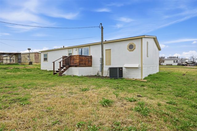 103 Christi Drive, Southmayd, TX 76268