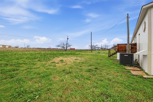 103 Christi Drive, Southmayd, TX 76268