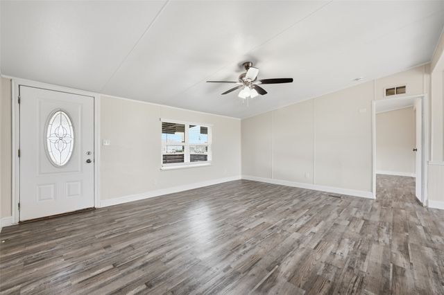 103 Christi Drive, Southmayd, TX 76268