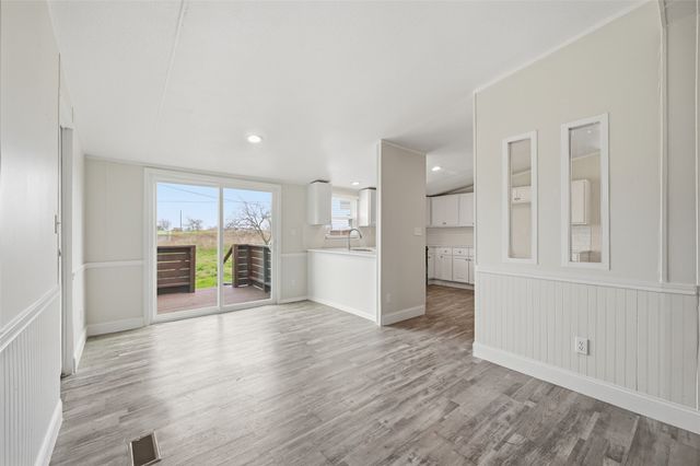 103 Christi Drive, Southmayd, TX 76268