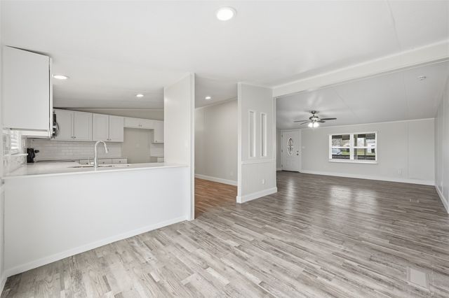 103 Christi Drive, Southmayd, TX 76268