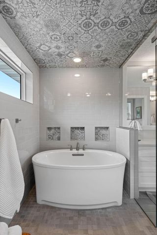5220 Yellowstone Lane N, Plymouth, MN 55446