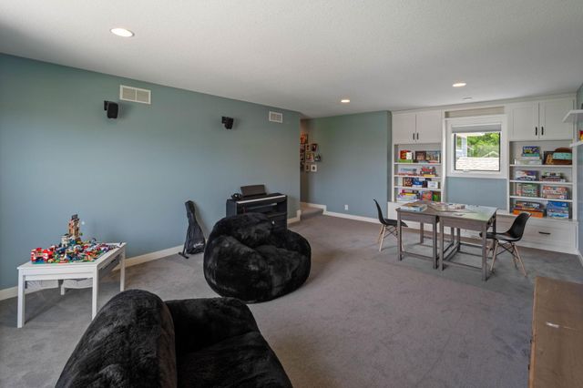 5220 Yellowstone Lane N, Plymouth, MN 55446