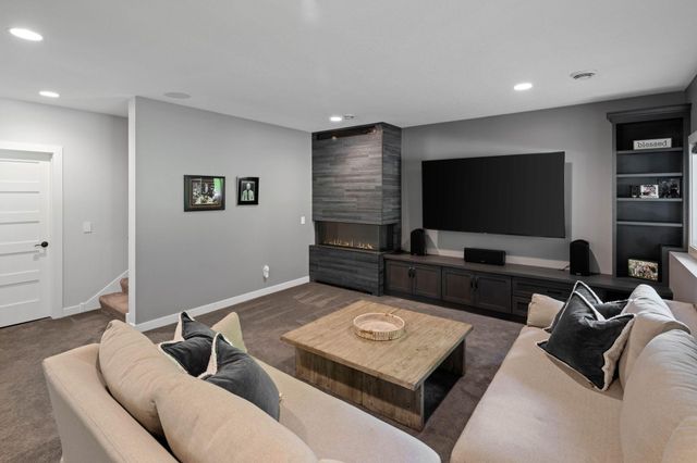 5220 Yellowstone Lane N, Plymouth, MN 55446