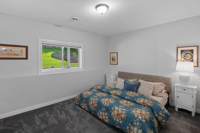 5220 Yellowstone Lane N, Plymouth, MN 55446