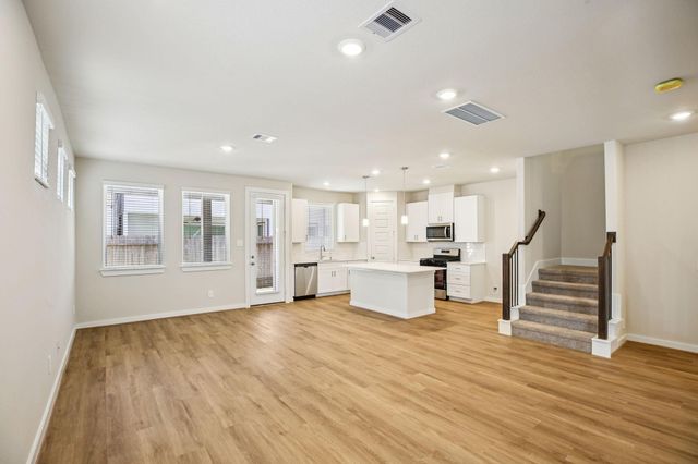 708 Sand Dollar Drive, Kemah, TX 77565