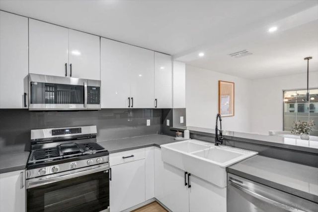 12865 Carriage Heights Way, Poway, CA 92064