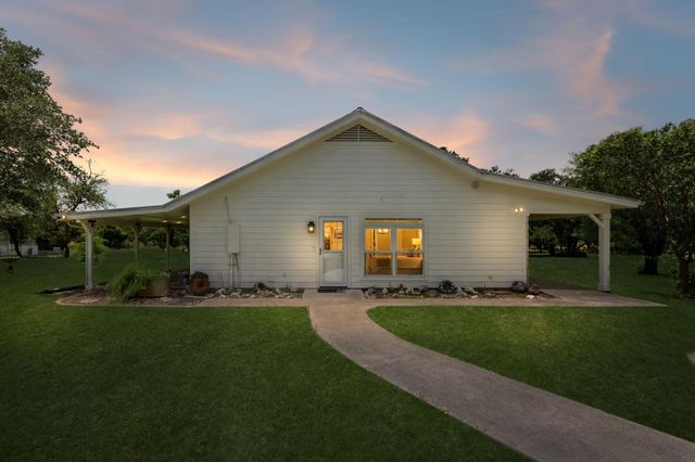 4320 County Road 223, Florence, TX 76527