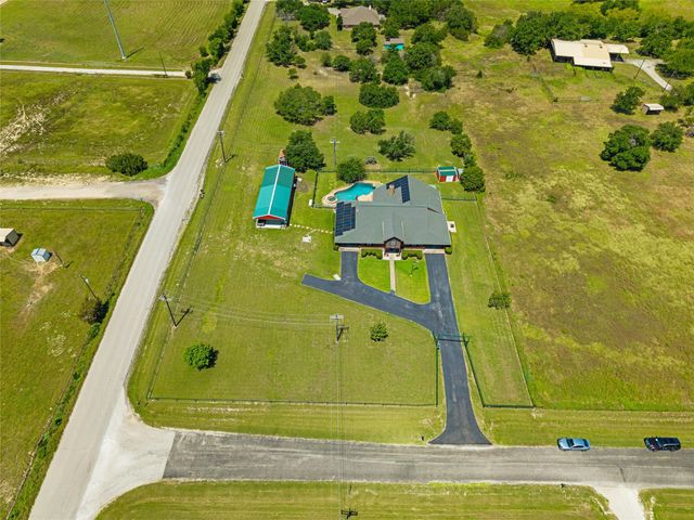7301 Comer Lane, Weatherford, TX 76085