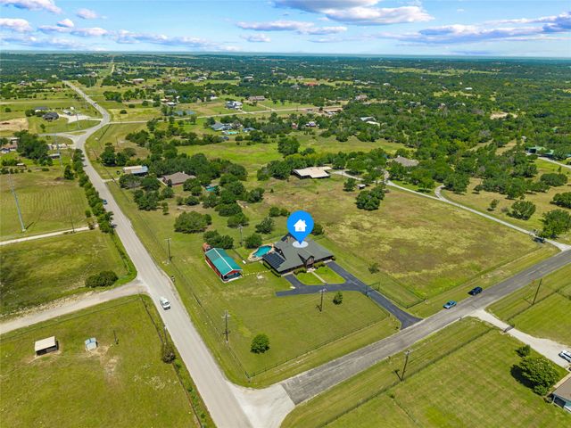 7301 Comer Lane, Weatherford, TX 76085