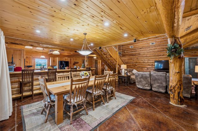 7301 Comer Lane, Weatherford, TX 76085