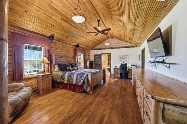 7301 Comer Lane, Weatherford, TX 76085