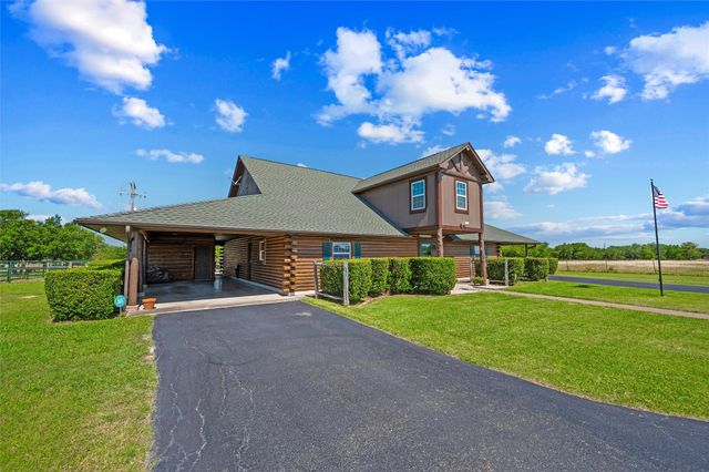 7301 Comer Lane, Weatherford, TX 76085