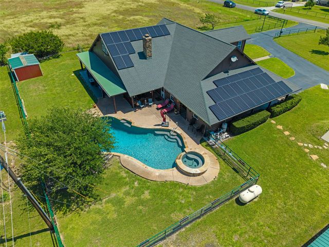 7301 Comer Lane, Weatherford, TX 76085