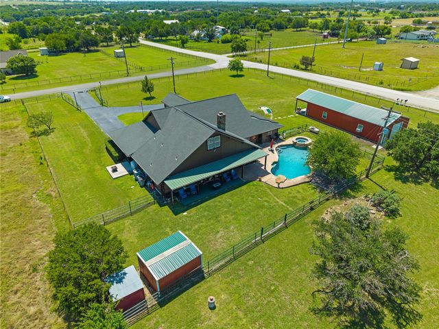 7301 Comer Lane, Weatherford, TX 76085