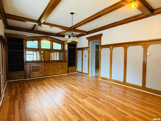 2141 N PROSPECT Road, Peoria, IL 61603