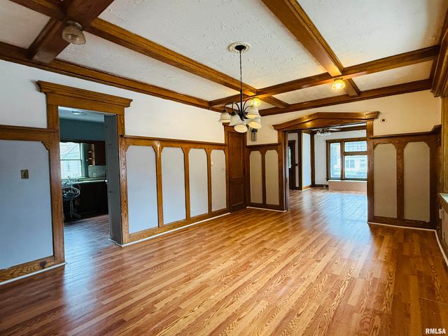 2141 N PROSPECT Road, Peoria, IL 61603