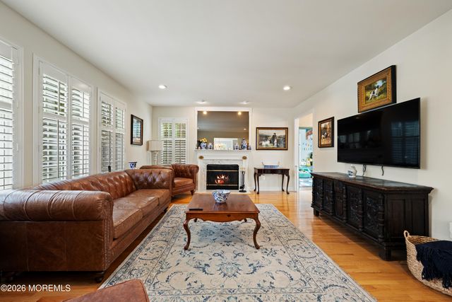 15 Rodeo Drive, Jackson, NJ 08527