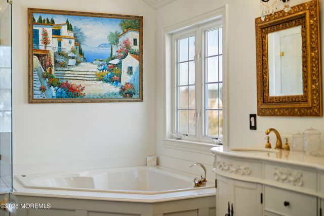 15 Rodeo Drive, Jackson, NJ 08527