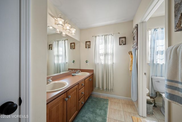 15 Rodeo Drive, Jackson, NJ 08527