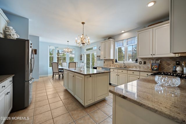 15 Rodeo Drive, Jackson, NJ 08527