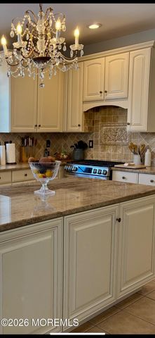 15 Rodeo Drive, Jackson, NJ 08527