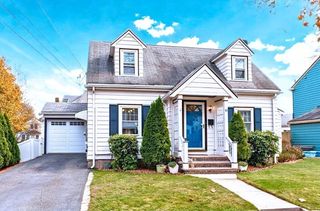 92 Plummer Ave, Winthrop, MA 02152