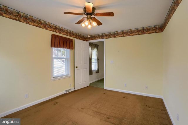 45 W ROOSEVELT AVE, Middletown, PA 17057