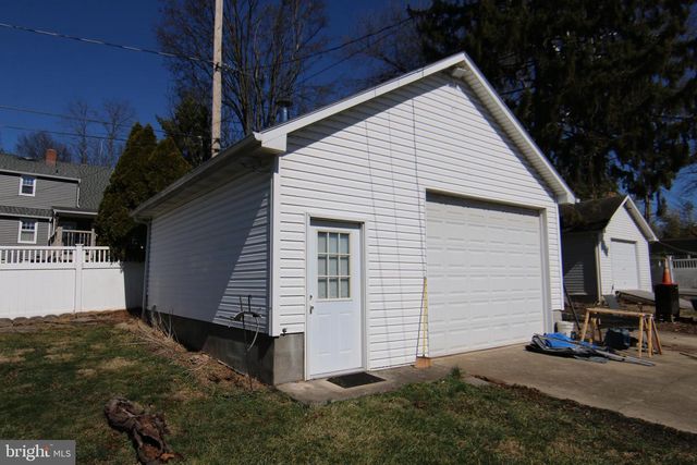 45 W ROOSEVELT AVE, Middletown, PA 17057