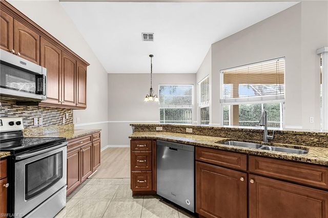 347 Burnt Pine DR, Naples, FL 34119