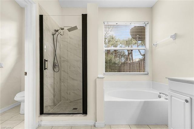 347 Burnt Pine DR, Naples, FL 34119