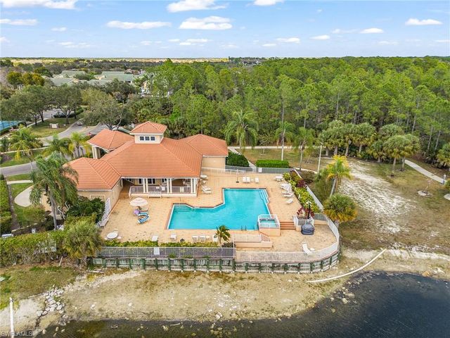 347 Burnt Pine DR, Naples, FL 34119