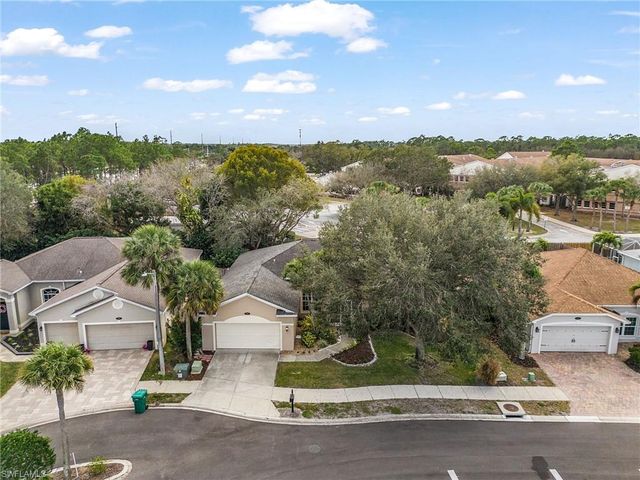 347 Burnt Pine DR, Naples, FL 34119