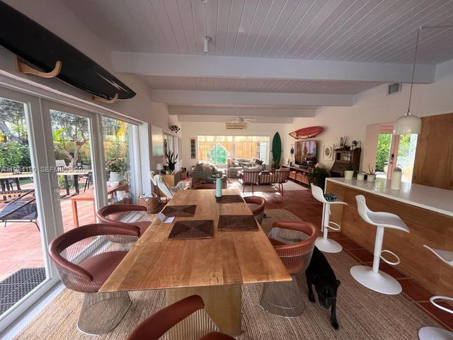 240 Greenwood Dr 240, Key Biscayne, FL 33149