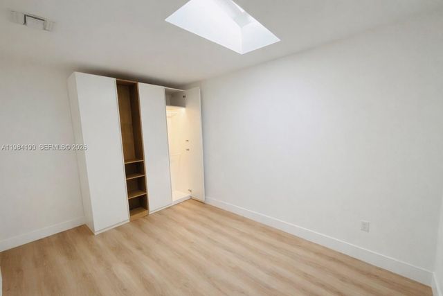 240 Greenwood Dr 240, Key Biscayne, FL 33149