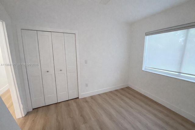 240 Greenwood Dr 240, Key Biscayne, FL 33149