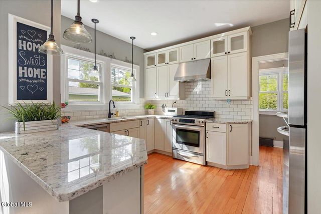 718 Riverside Avenue, Glenville, NY 12302