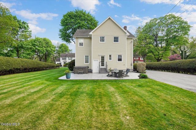 718 Riverside Avenue, Glenville, NY 12302