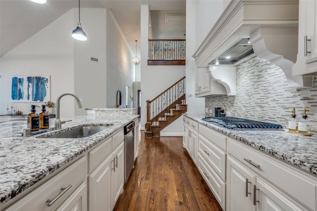 8229 Lindsay Gardens, The Colony, TX 75056