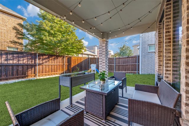 8229 Lindsay Gardens, The Colony, TX 75056