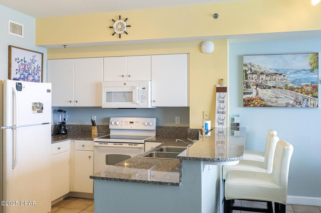 Image 12 of property listing at 9900 Thomas Drive 1330, Panama City Beach, FL 32408