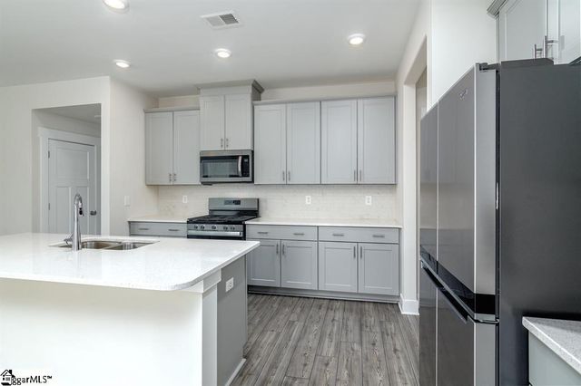 325 Roderick Lane, Greenville, SC 29605