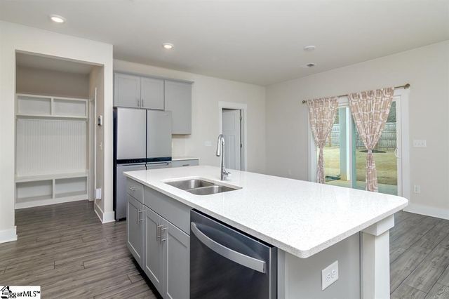 325 Roderick Lane, Greenville, SC 29605